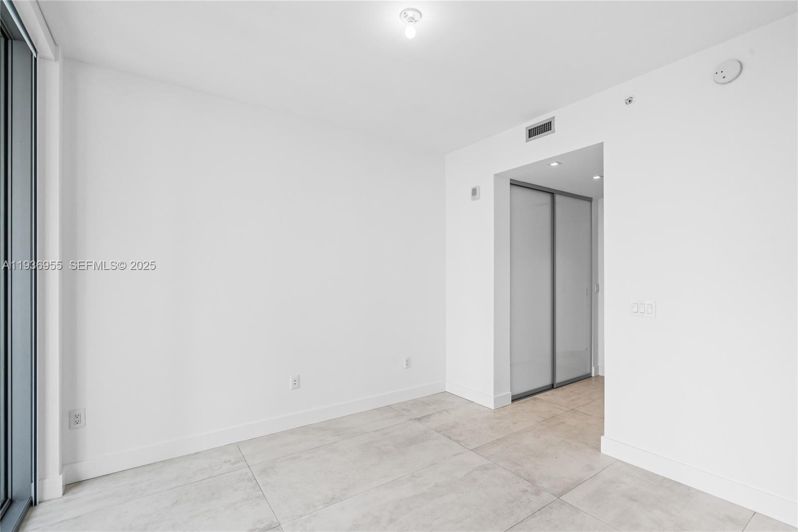 2900 NE 7th Ave #1402, Miami FL 33137