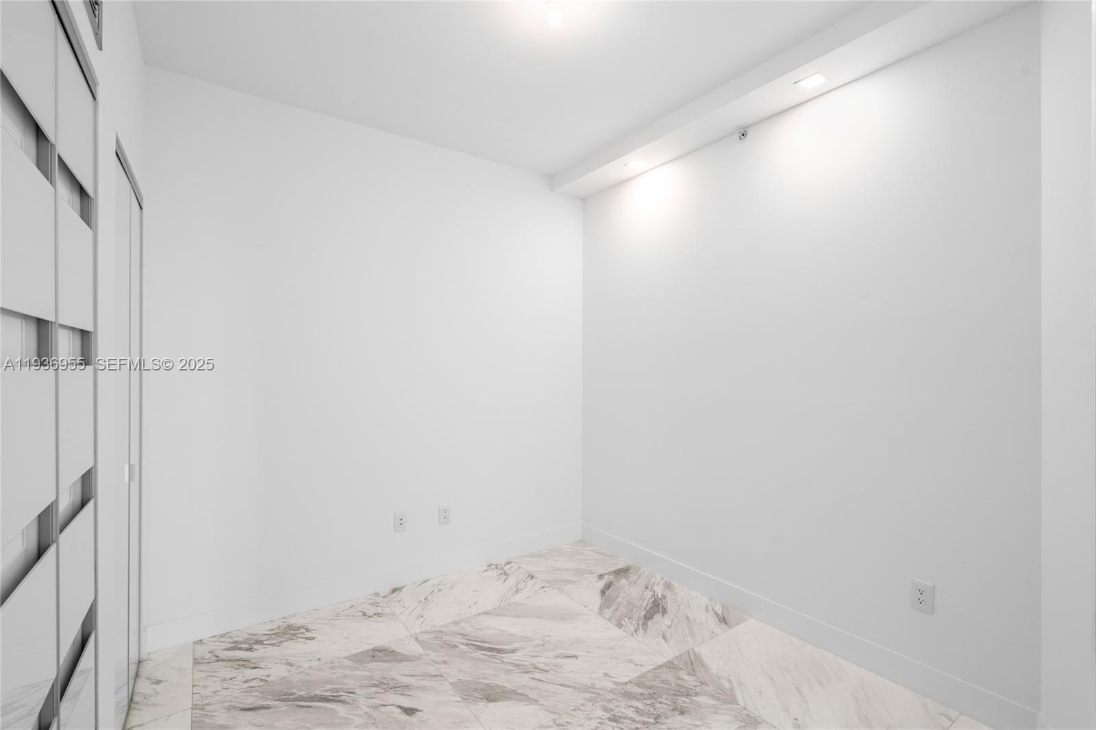 2900 NE 7th Ave #1402, Miami FL 33137