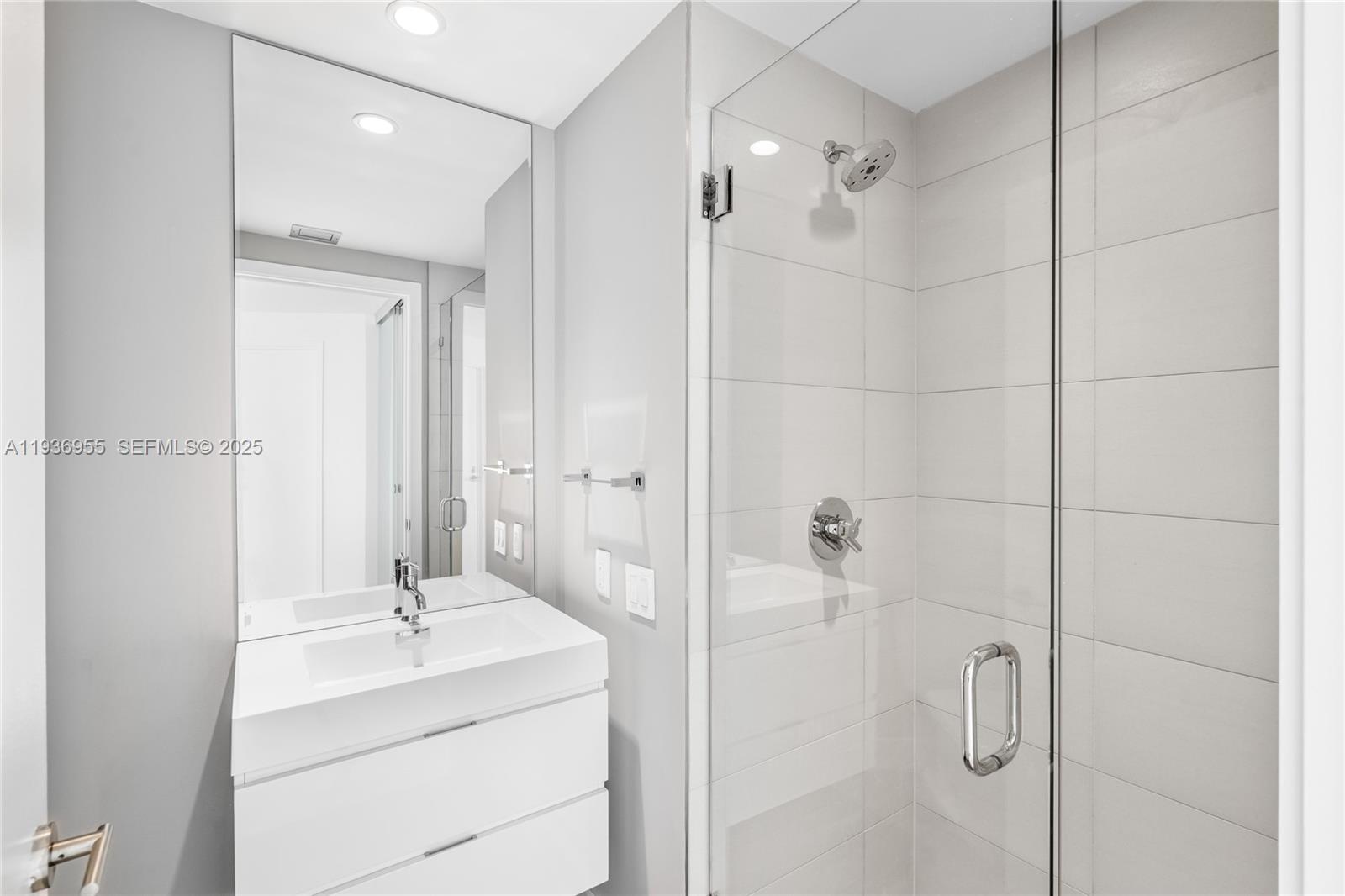 2900 NE 7th Ave #1402, Miami FL 33137