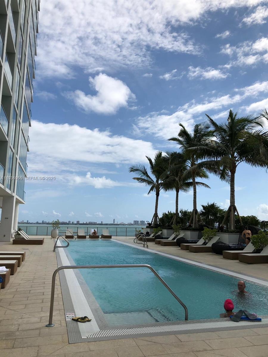 2900 NE 7th Ave #1402, Miami FL 33137
