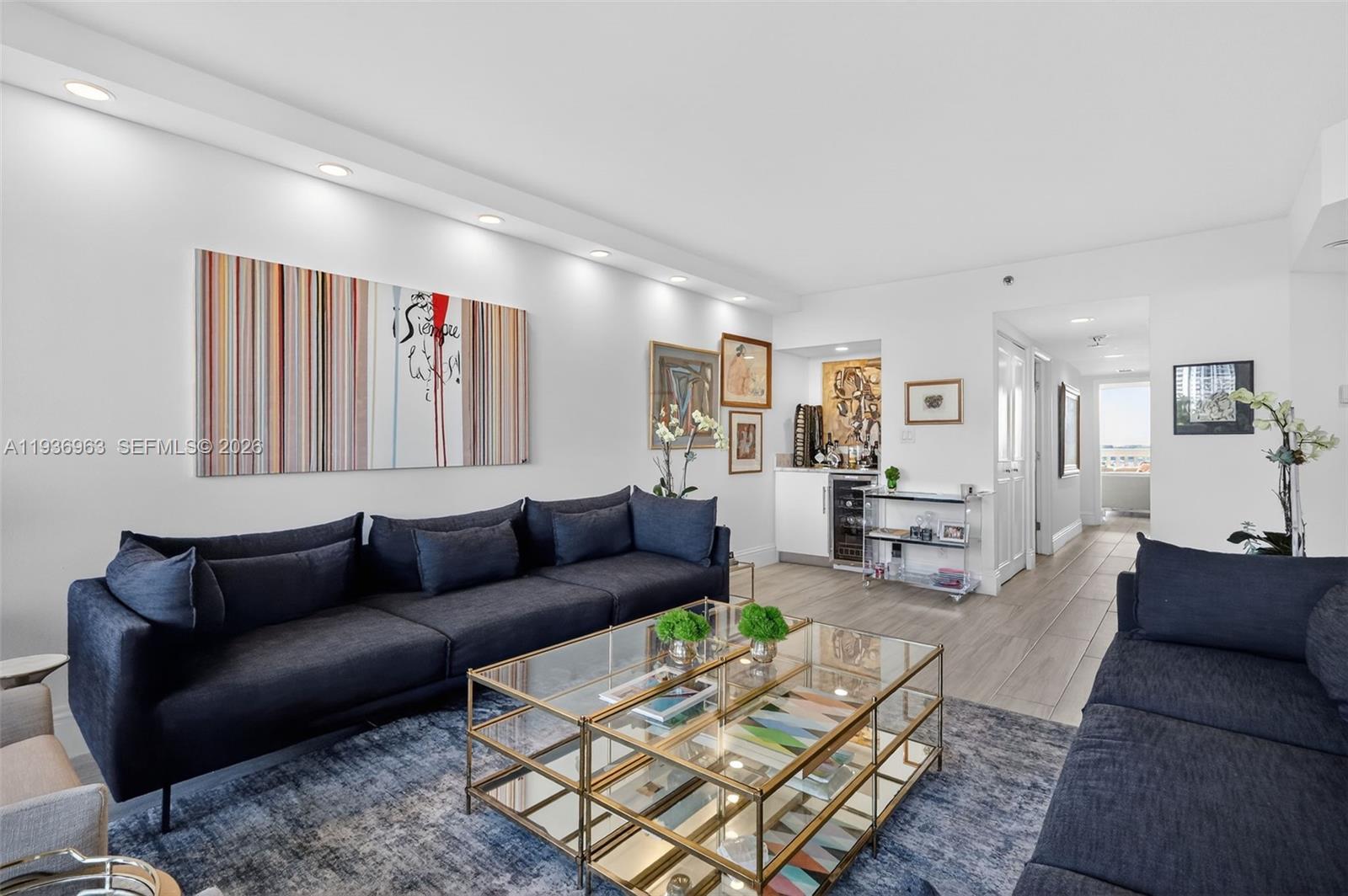 1000 Island Blvd #707, Aventura FL 33160
