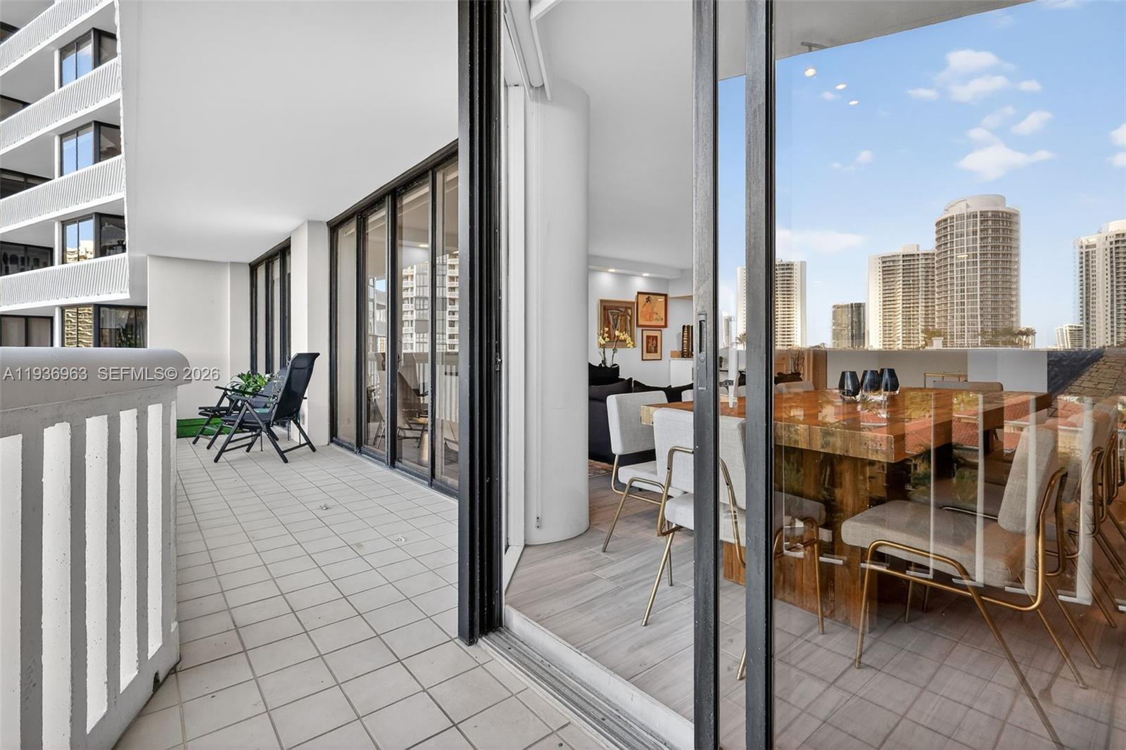 1000 Island Blvd #707, Aventura FL 33160