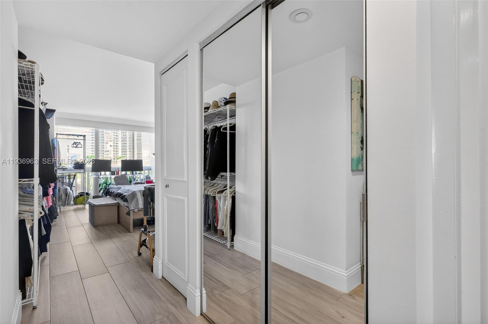 1000 Island Blvd #707, Aventura FL 33160