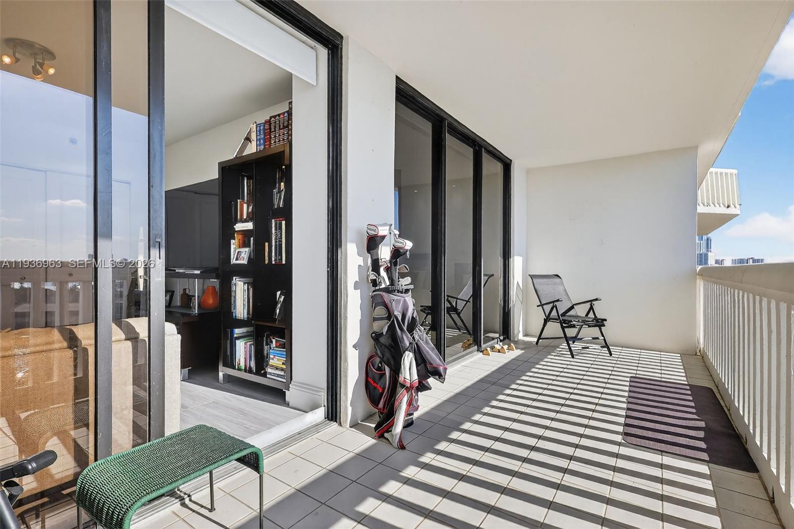 1000 Island Blvd #707, Aventura FL 33160