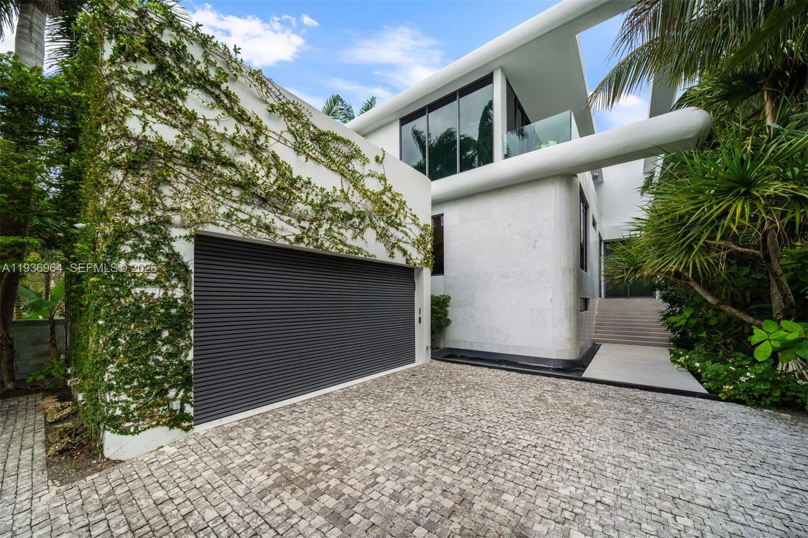 503 E Dilido Dr, Miami Beach FL 33139