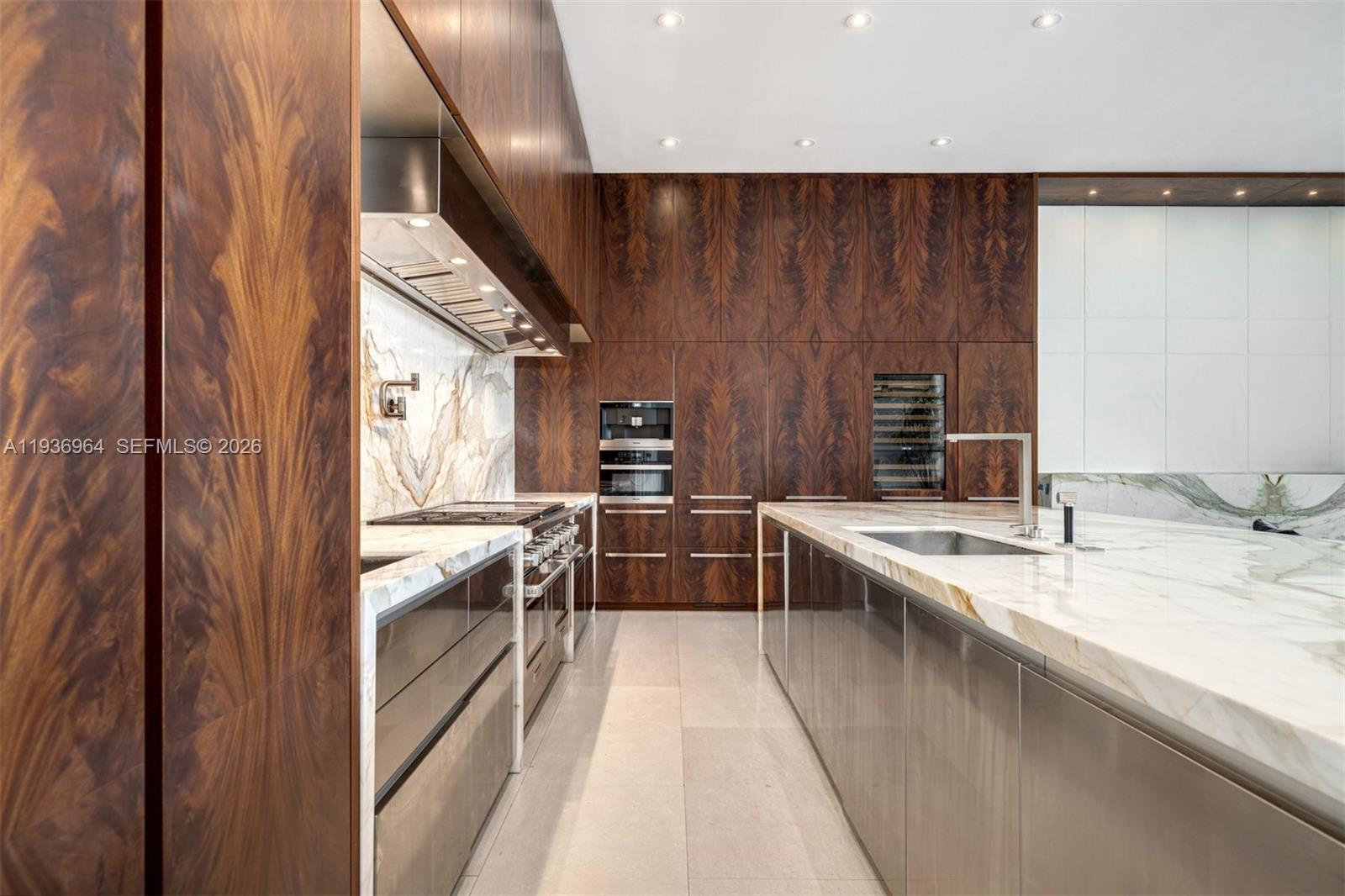 503 E Dilido Dr, Miami Beach FL 33139