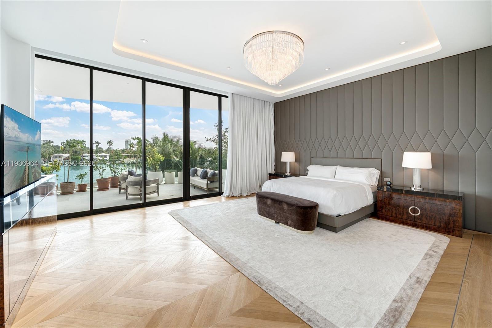 503 E Dilido Dr, Miami Beach FL 33139