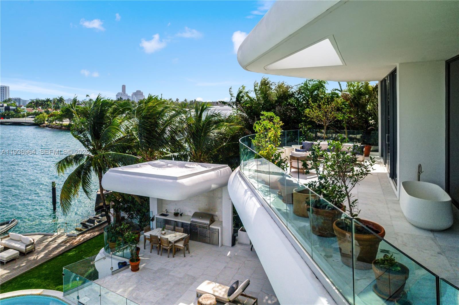503 E Dilido Dr, Miami Beach FL 33139