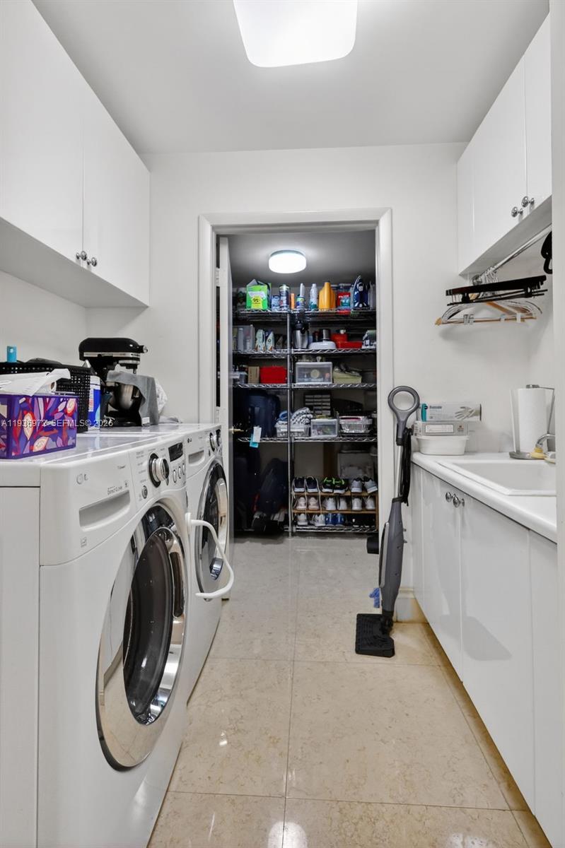 2600 Island Blvd #3006, Aventura FL 33160