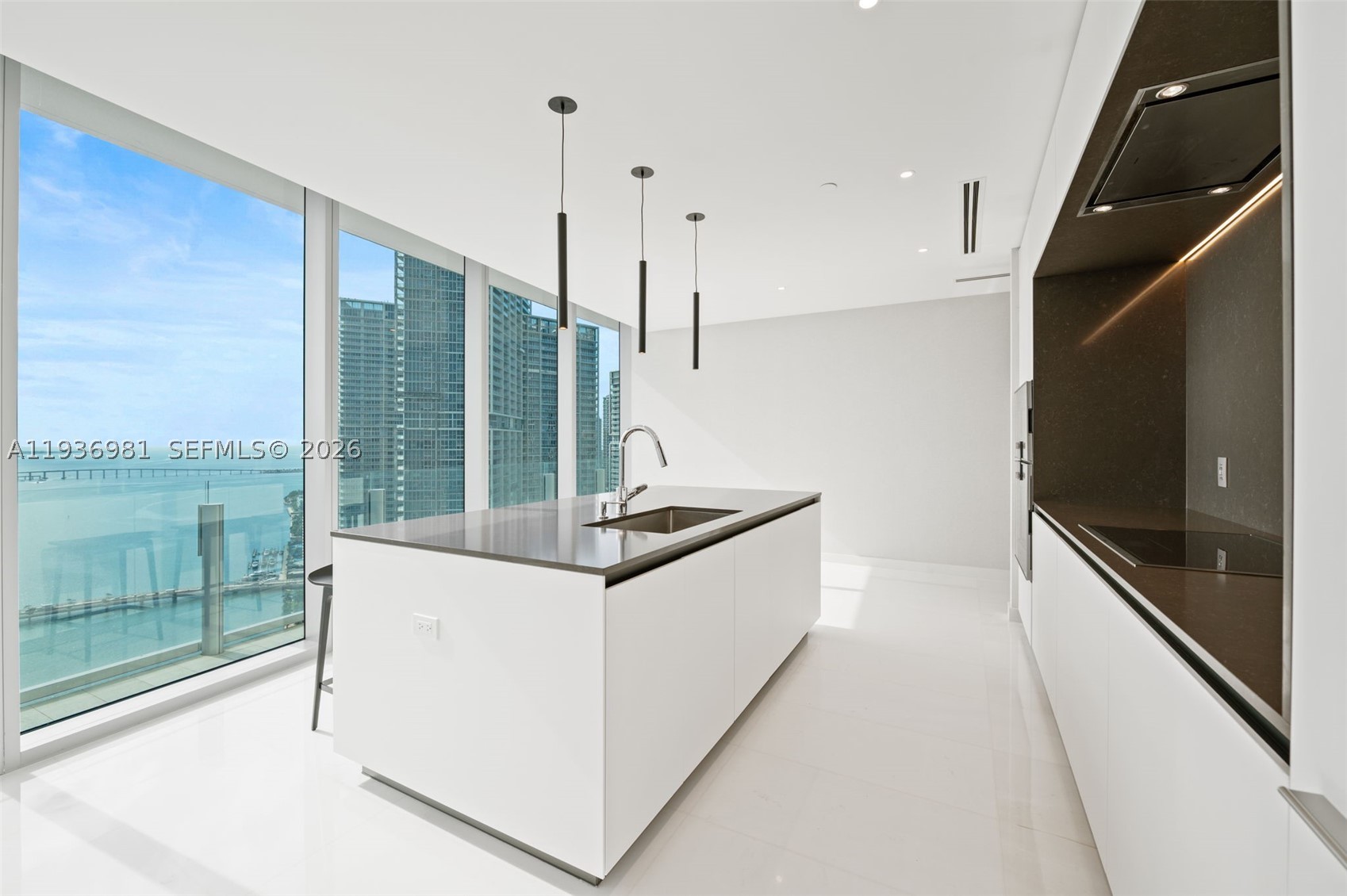 300 Biscayne Blvd Way #3201, Miami FL 33130