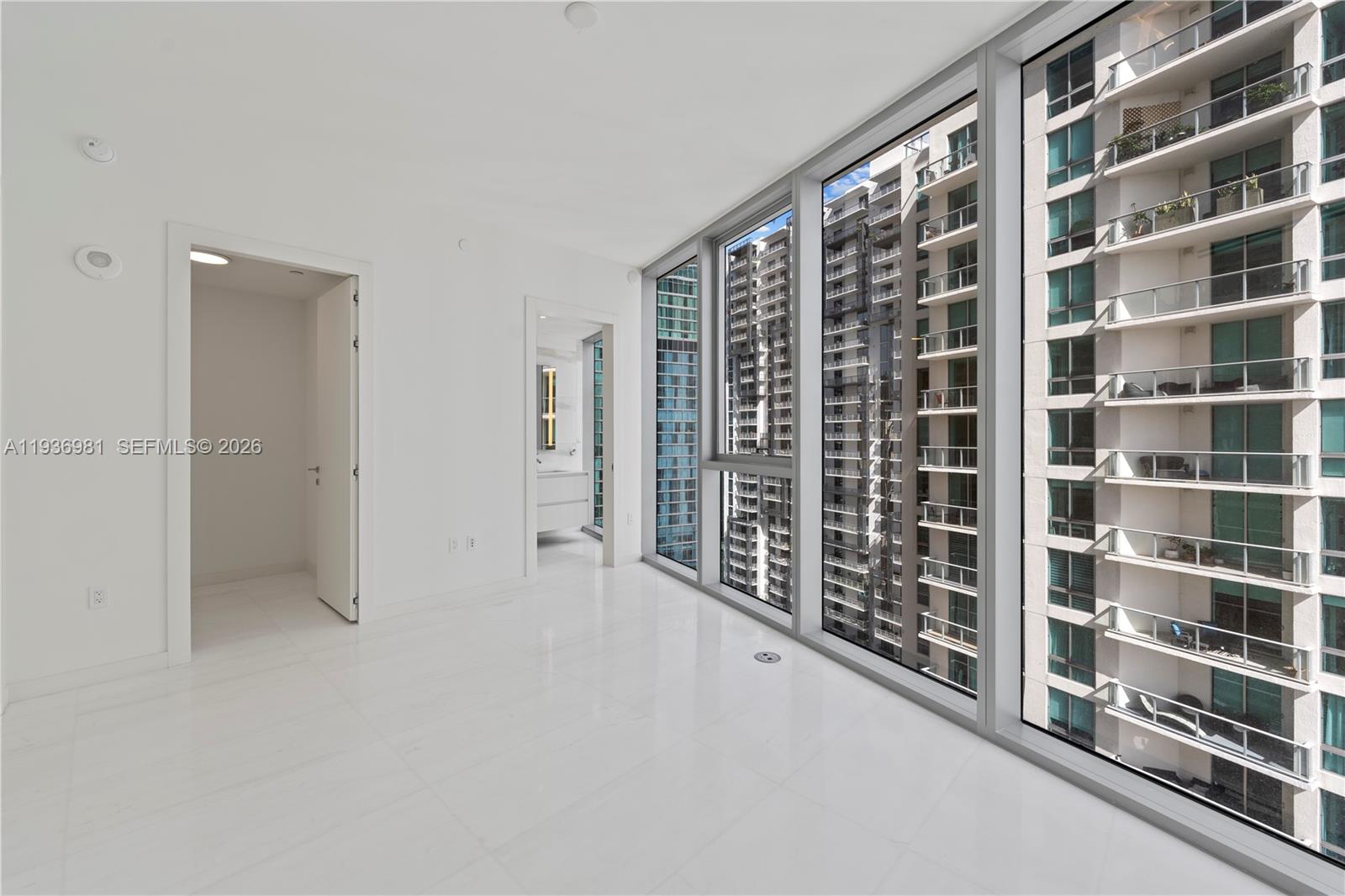 300 Biscayne Blvd Way #3201, Miami FL 33130