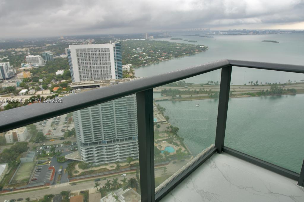 650 NE 32nd St #4808, Miami FL 33137