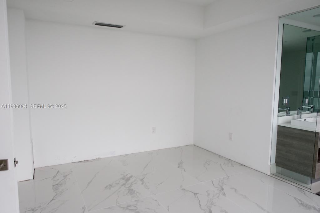 650 NE 32nd St #4808, Miami FL 33137