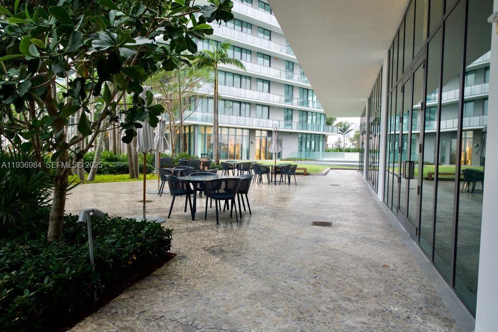 650 NE 32nd St #4808, Miami FL 33137