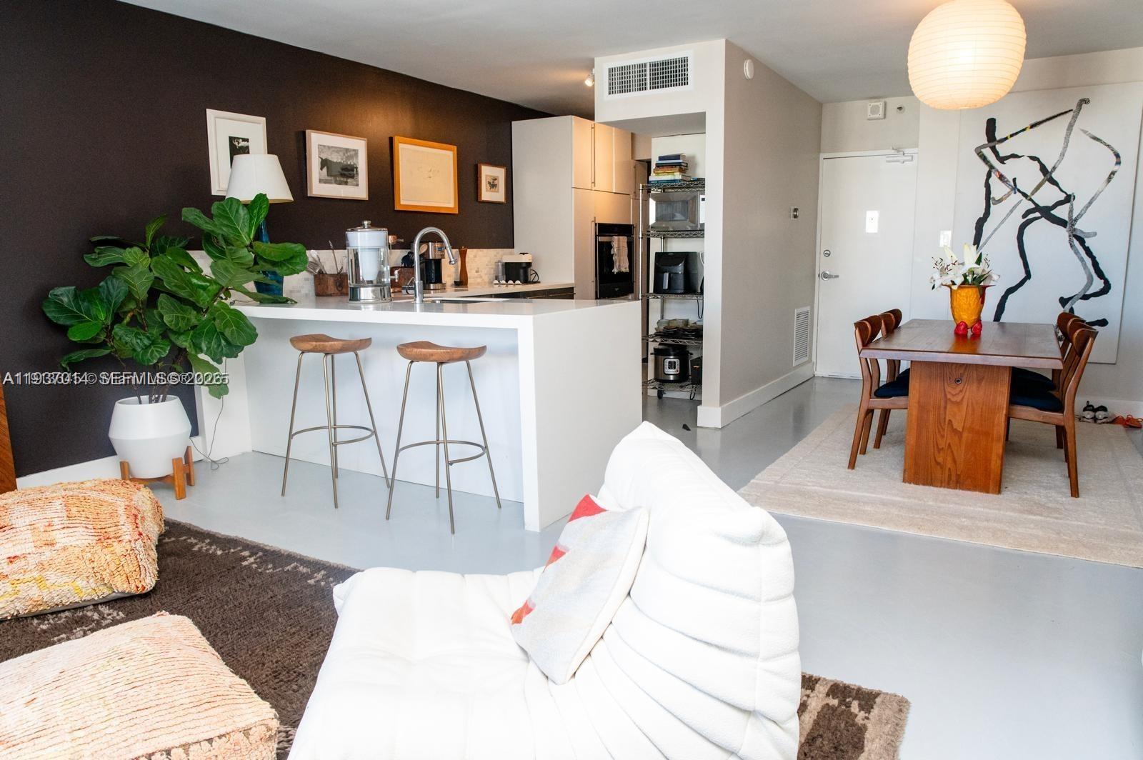 1000 West Ave #1504, Miami Beach FL 33139