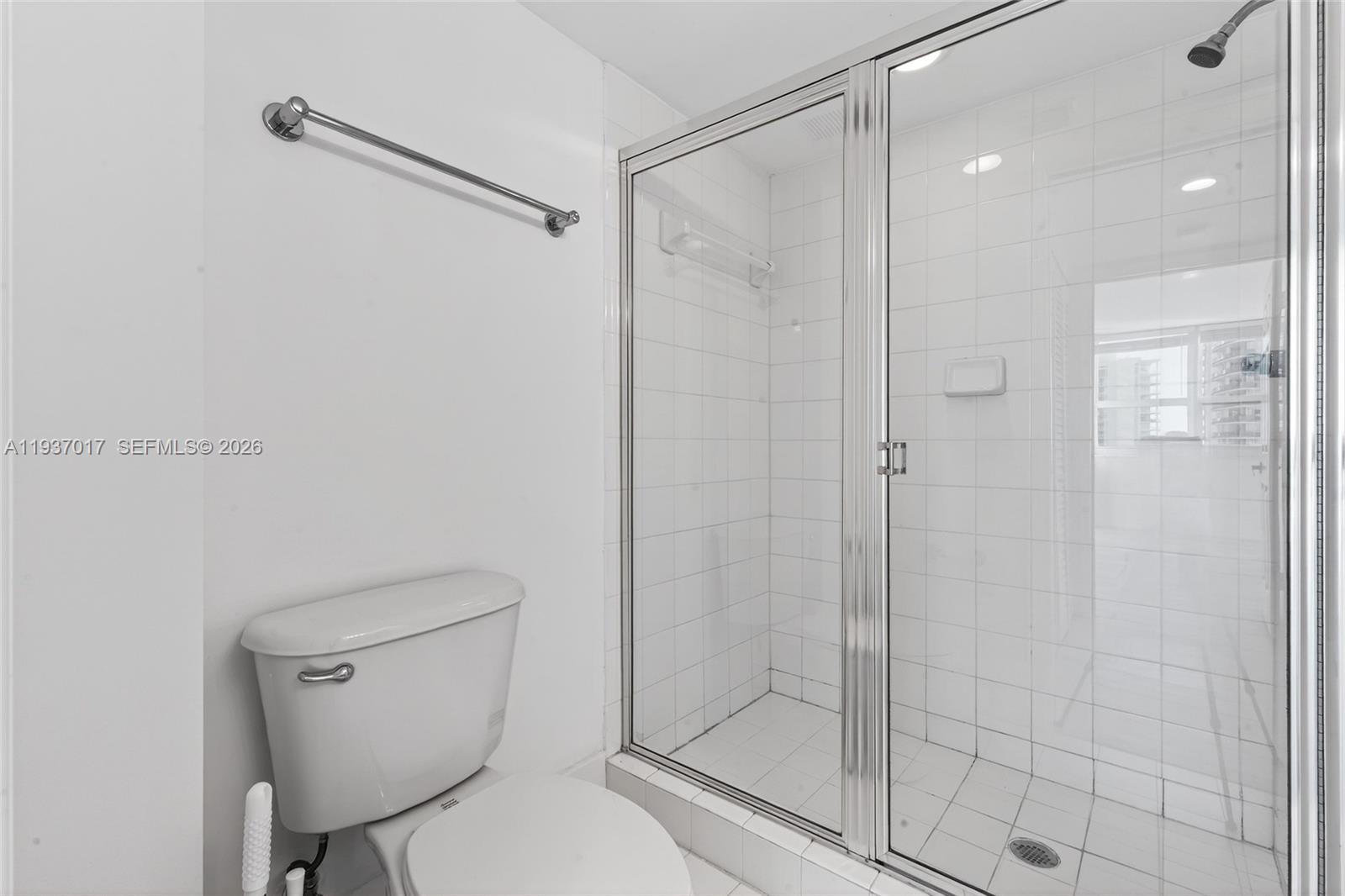 1155 Brickell Bay Dr #1903, Miami FL 33131