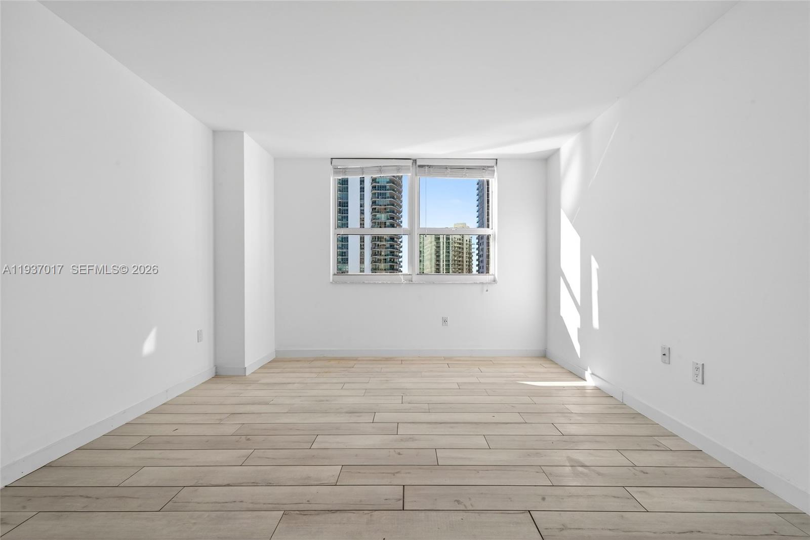 1155 Brickell Bay Dr #1903, Miami FL 33131