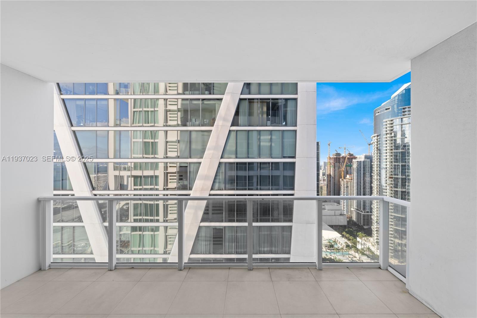 1040 Biscayne Blvd #4108, Miami FL 33132