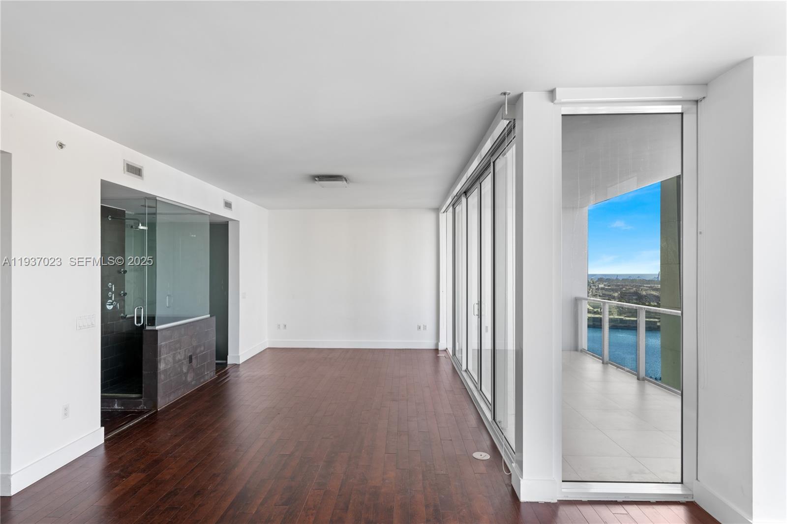 1040 Biscayne Blvd #4108, Miami FL 33132