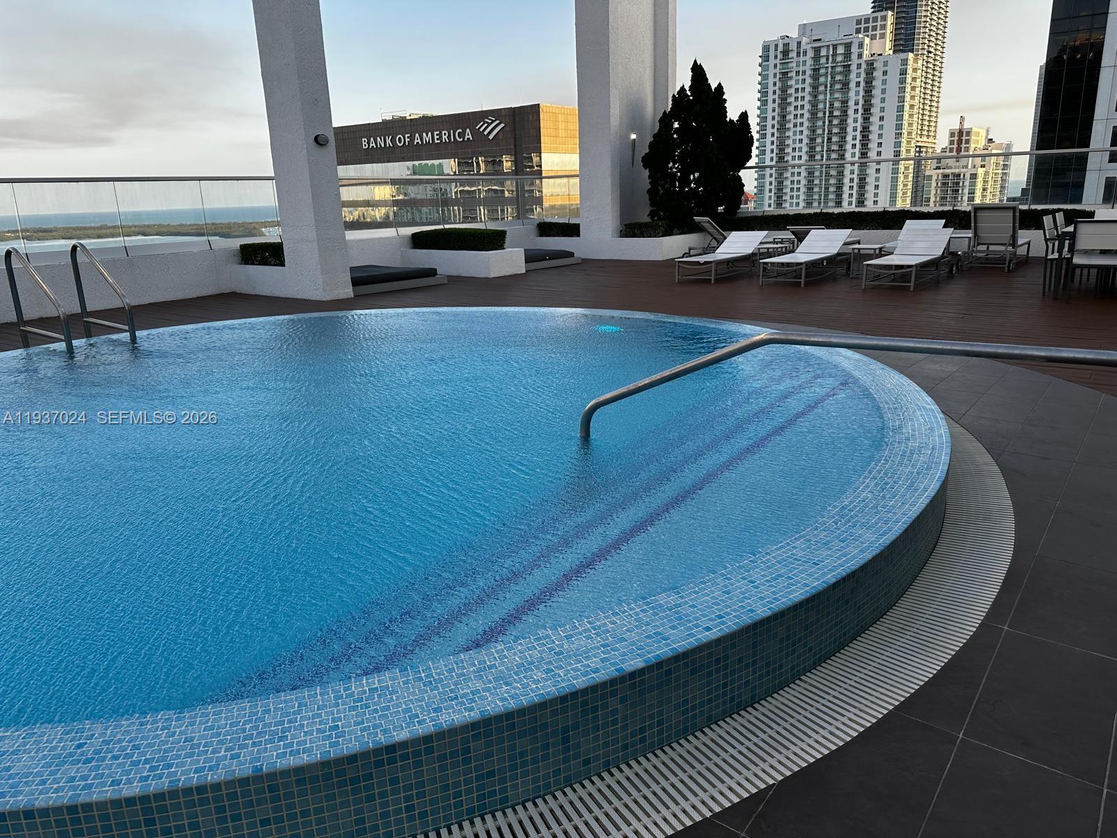 500 Brickell Ave #3307, Miami FL 33131