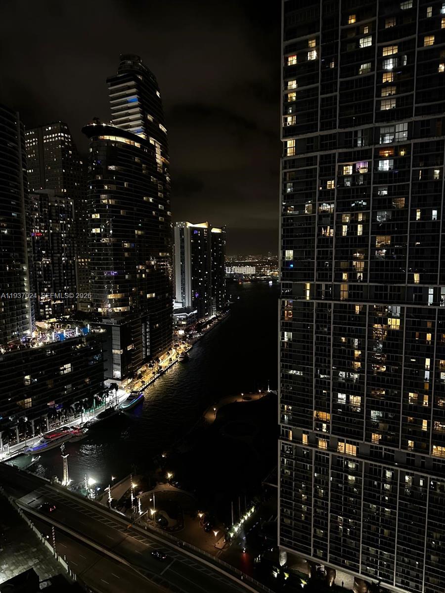 500 Brickell Ave #3307, Miami FL 33131