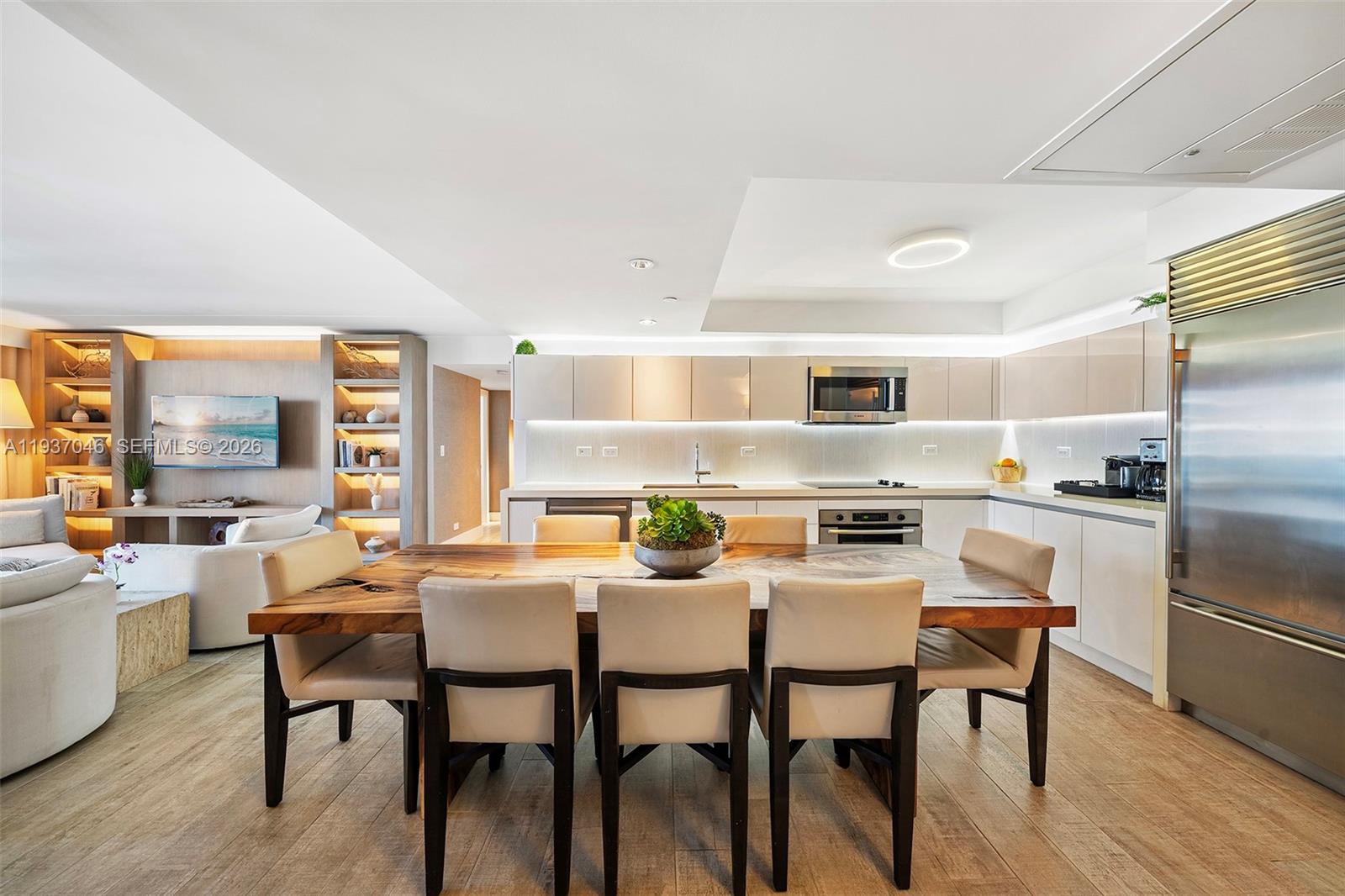 102 24th St #1207, Miami Beach FL 33139