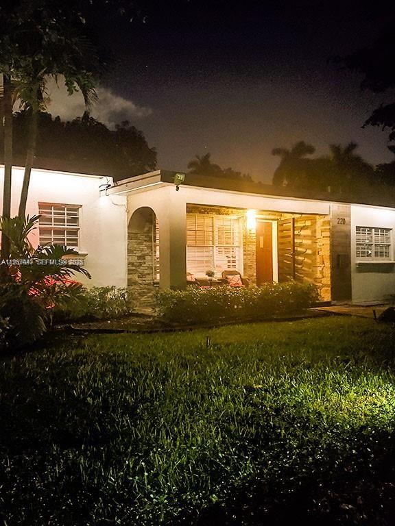 North Miami FL 33161 - A11937047