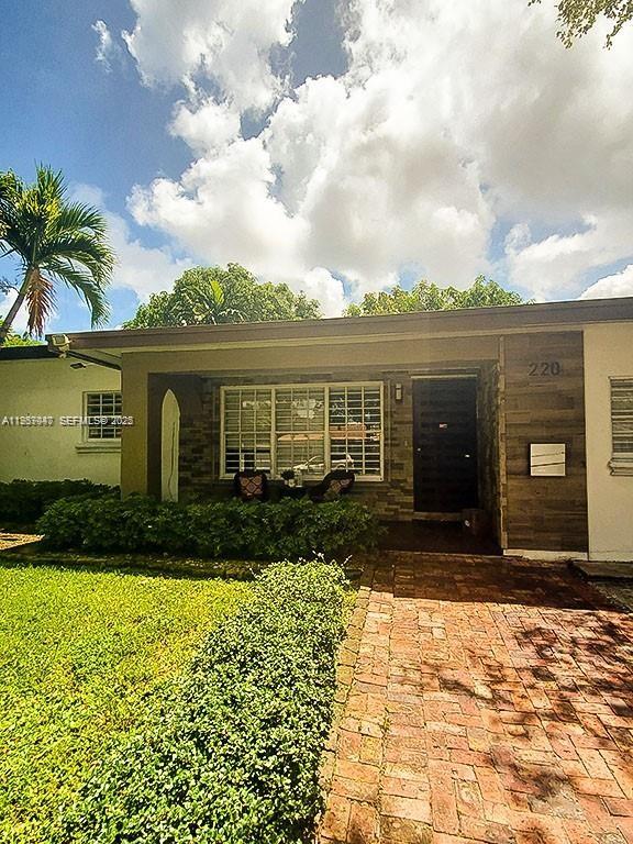 North Miami FL 33161 - A11937047