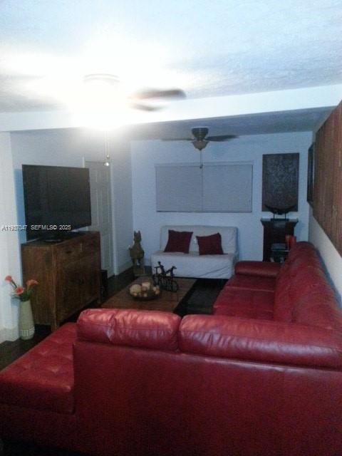 North Miami FL 33161 - A11937047