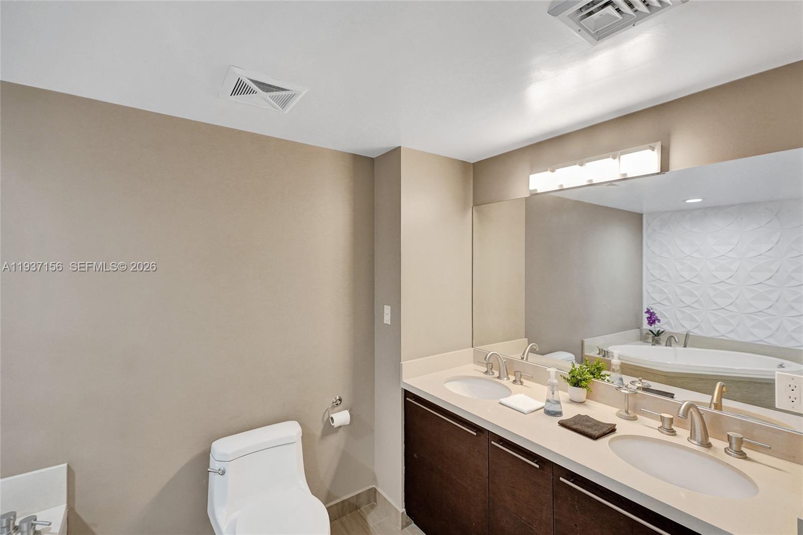 7930 East Dr #1806, North Bay Village FL 33141