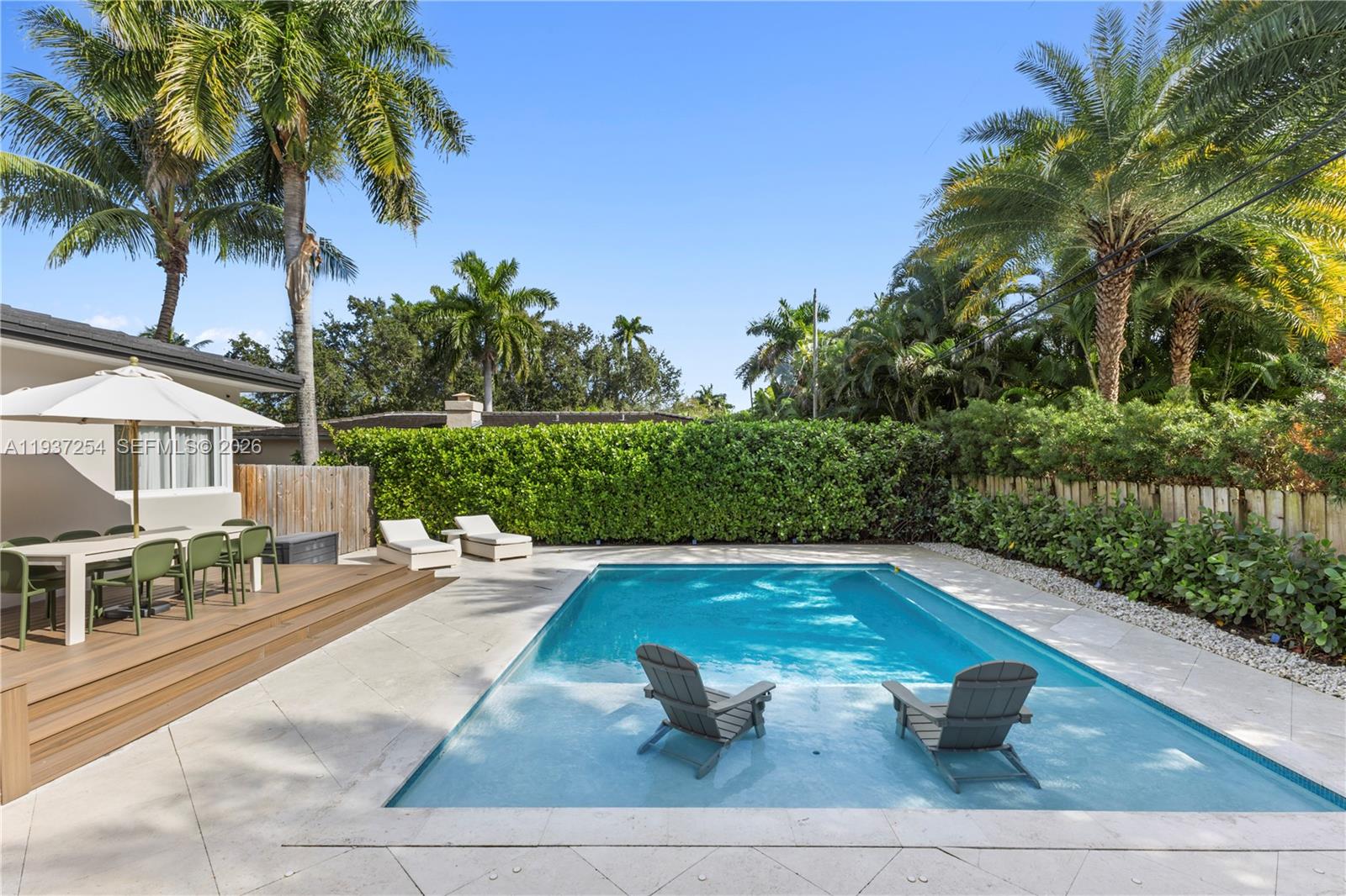 800 NE 72nd St, Miami FL 33138