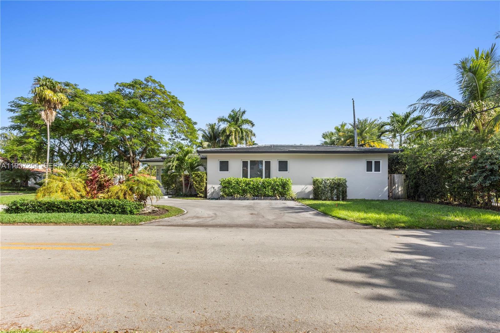 800 NE 72nd St, Miami FL 33138