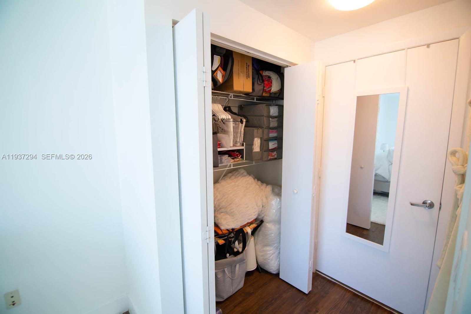 90 SW 3rd St #2703, Miami FL 33130