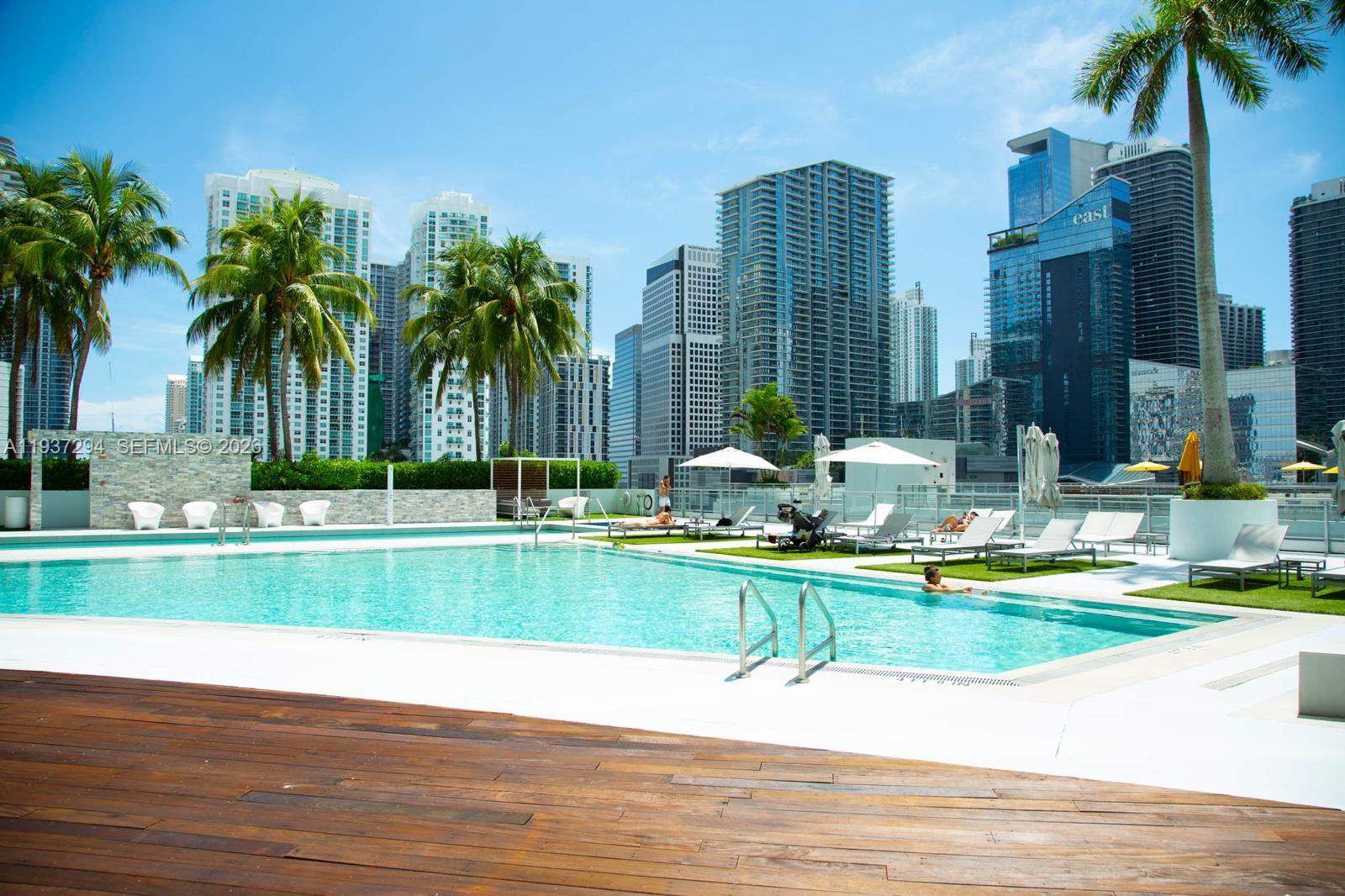 90 SW 3rd St #2703, Miami FL 33130