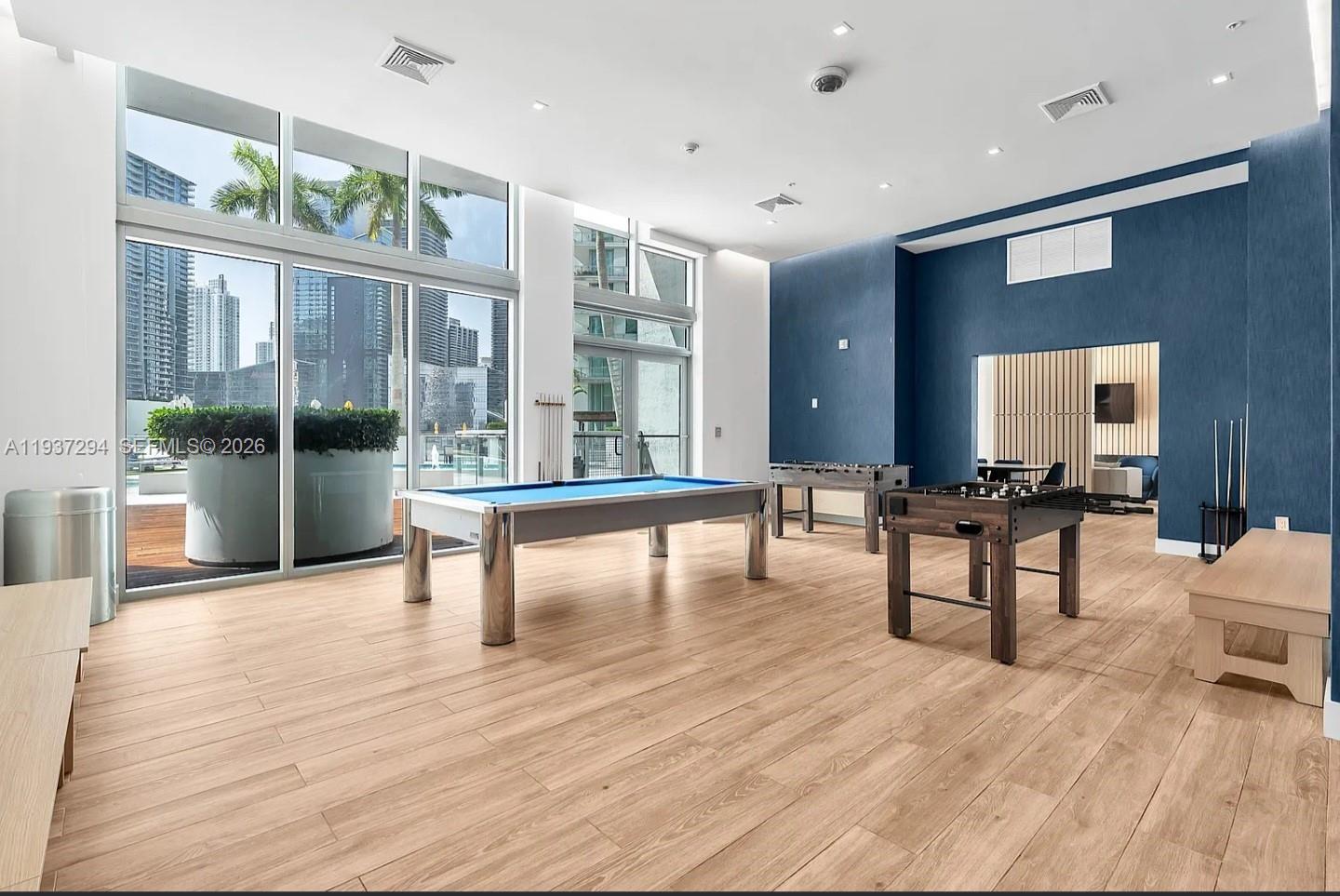 90 SW 3rd St #2703, Miami FL 33130