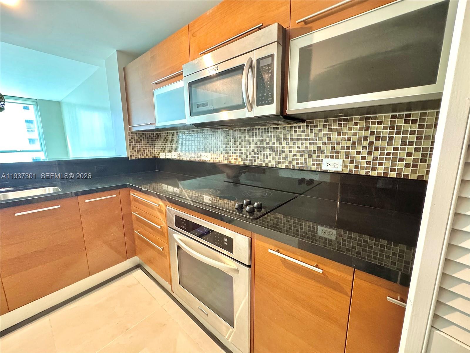 253 NE 2nd St #1504, Miami FL 33132