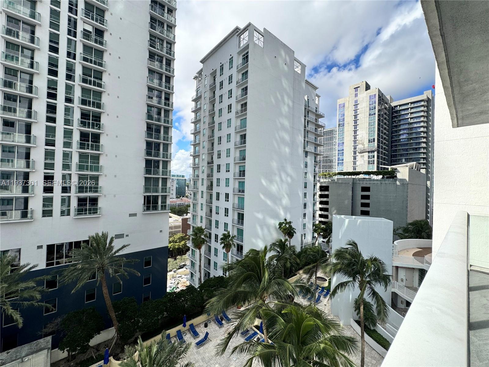 253 NE 2nd St #1504, Miami FL 33132