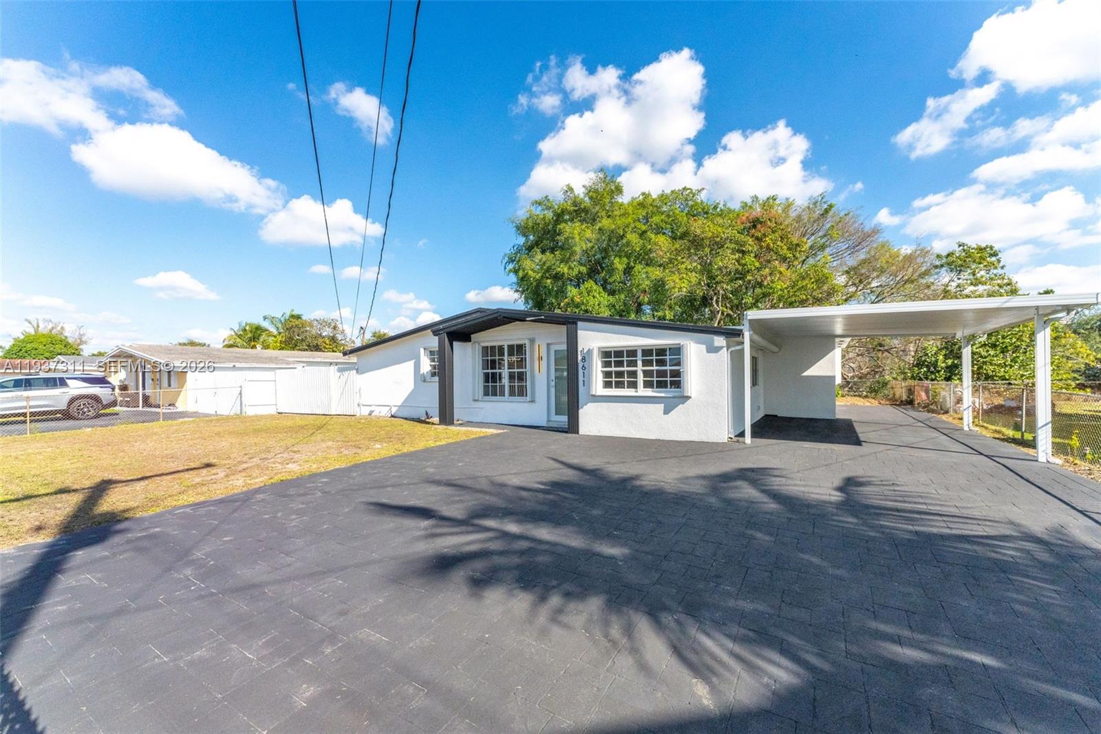 18611 NW 28th Pl, Miami Gardens FL 33056