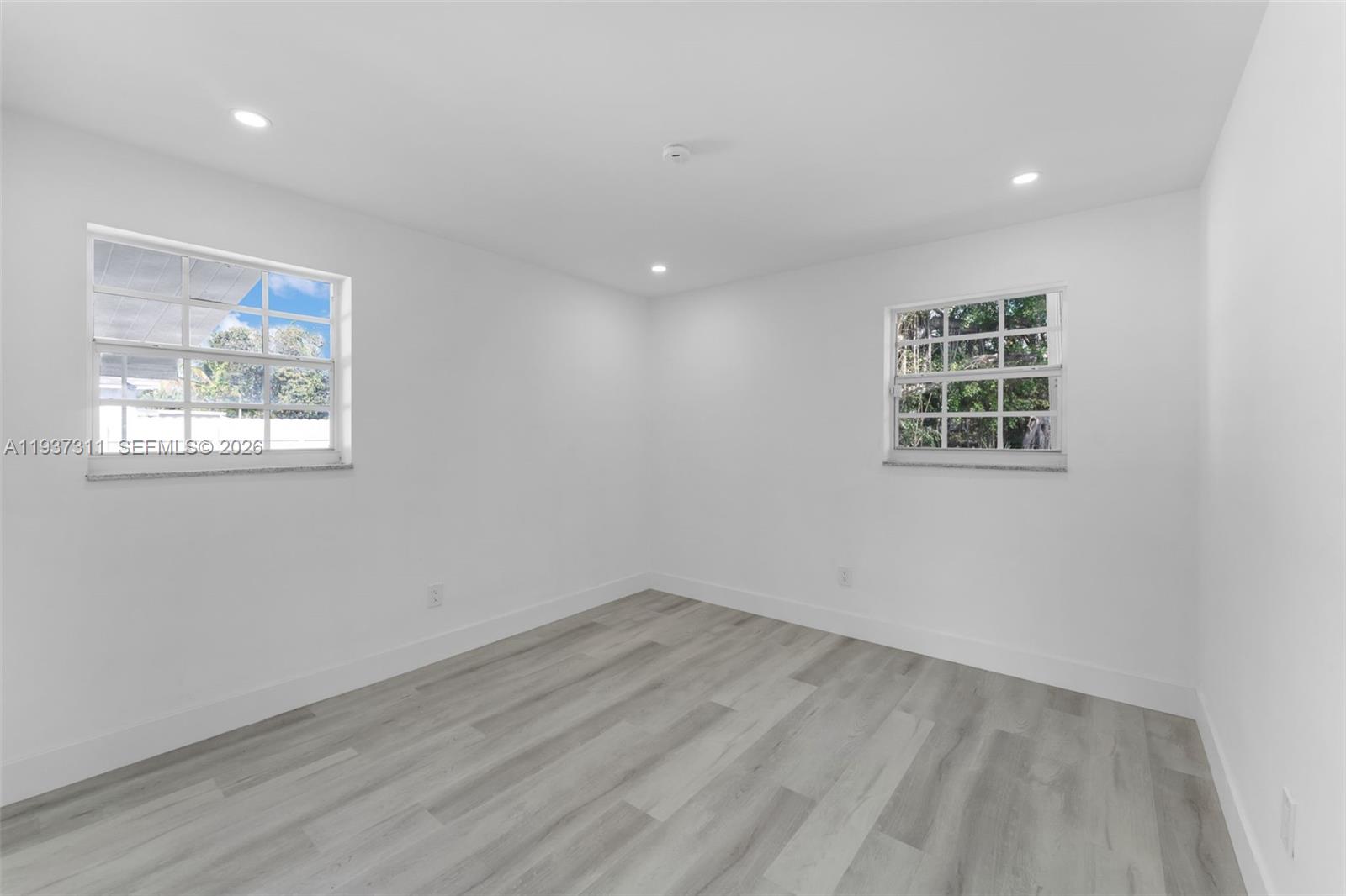 18611 NW 28th Pl, Miami Gardens FL 33056