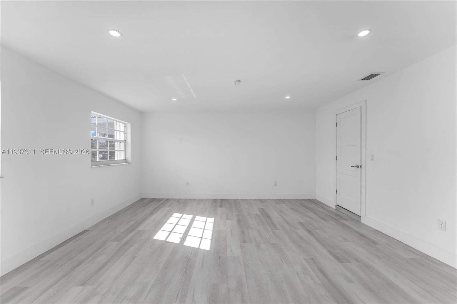 18611 NW 28th Pl, Miami Gardens FL 33056