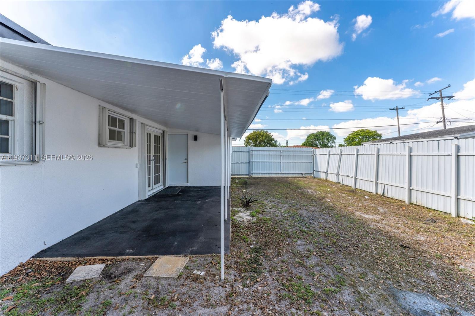 18611 NW 28th Pl, Miami Gardens FL 33056
