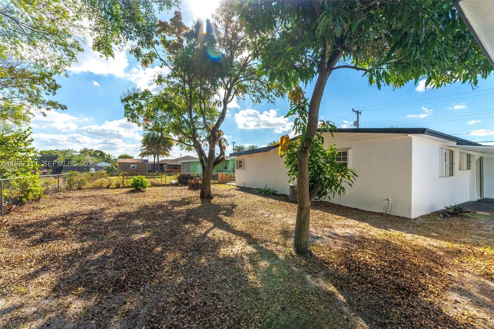18611 NW 28th Pl, Miami Gardens FL 33056