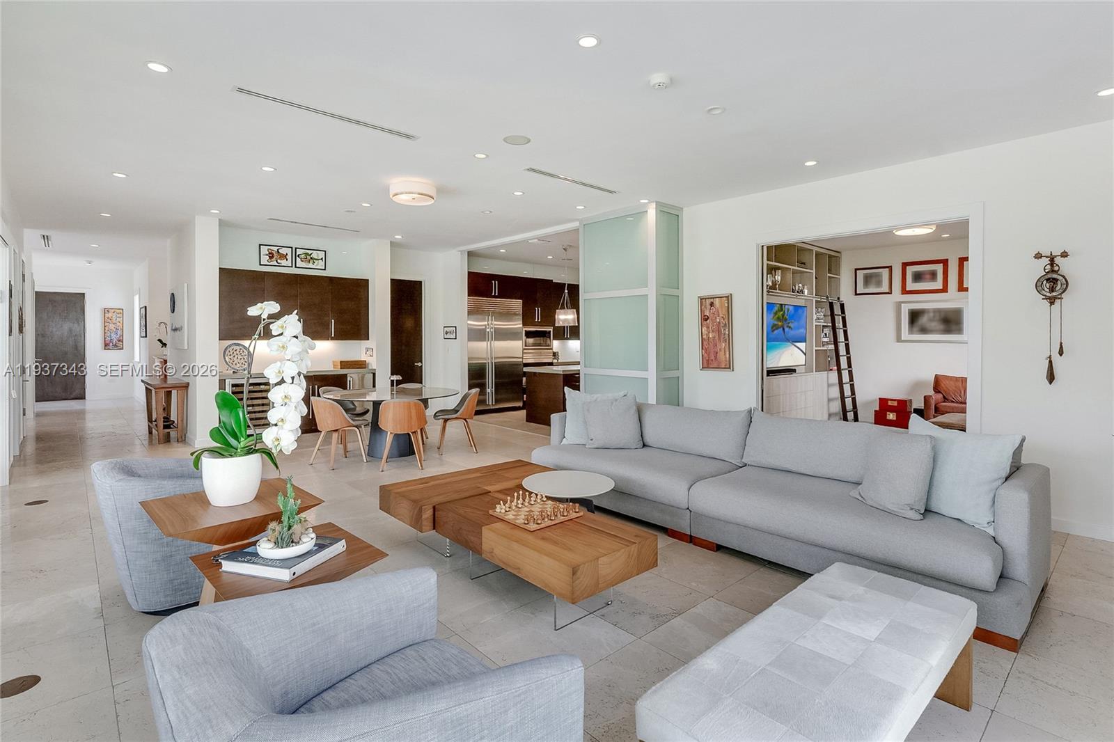 3835 Carole Ct, Miami FL 33133