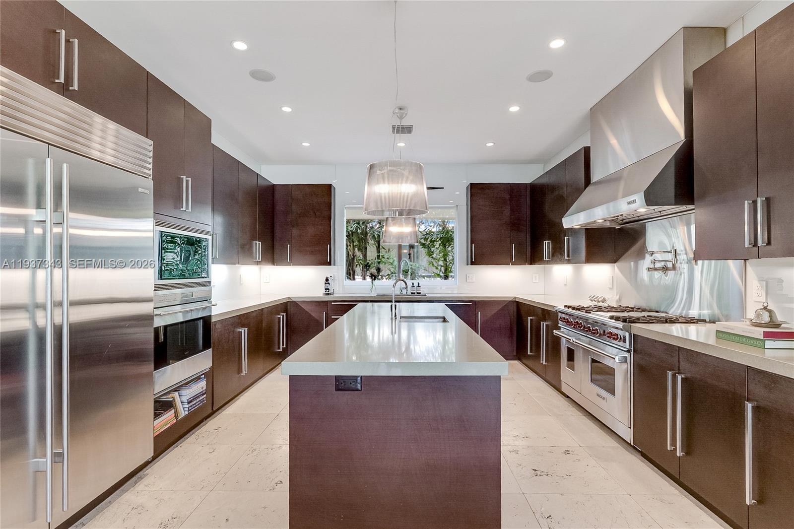 3835 Carole Ct, Miami FL 33133