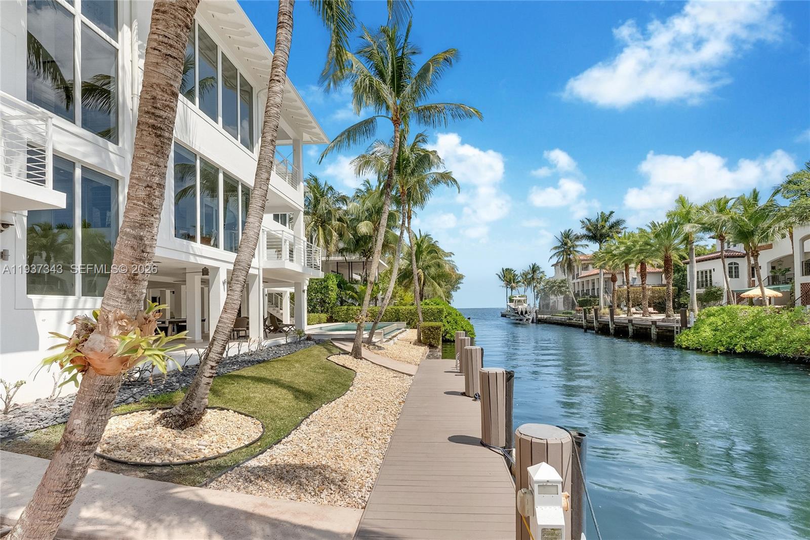3835 Carole Ct, Miami FL 33133