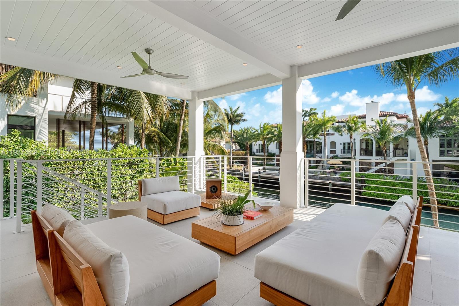 3835 Carole Ct, Miami FL 33133