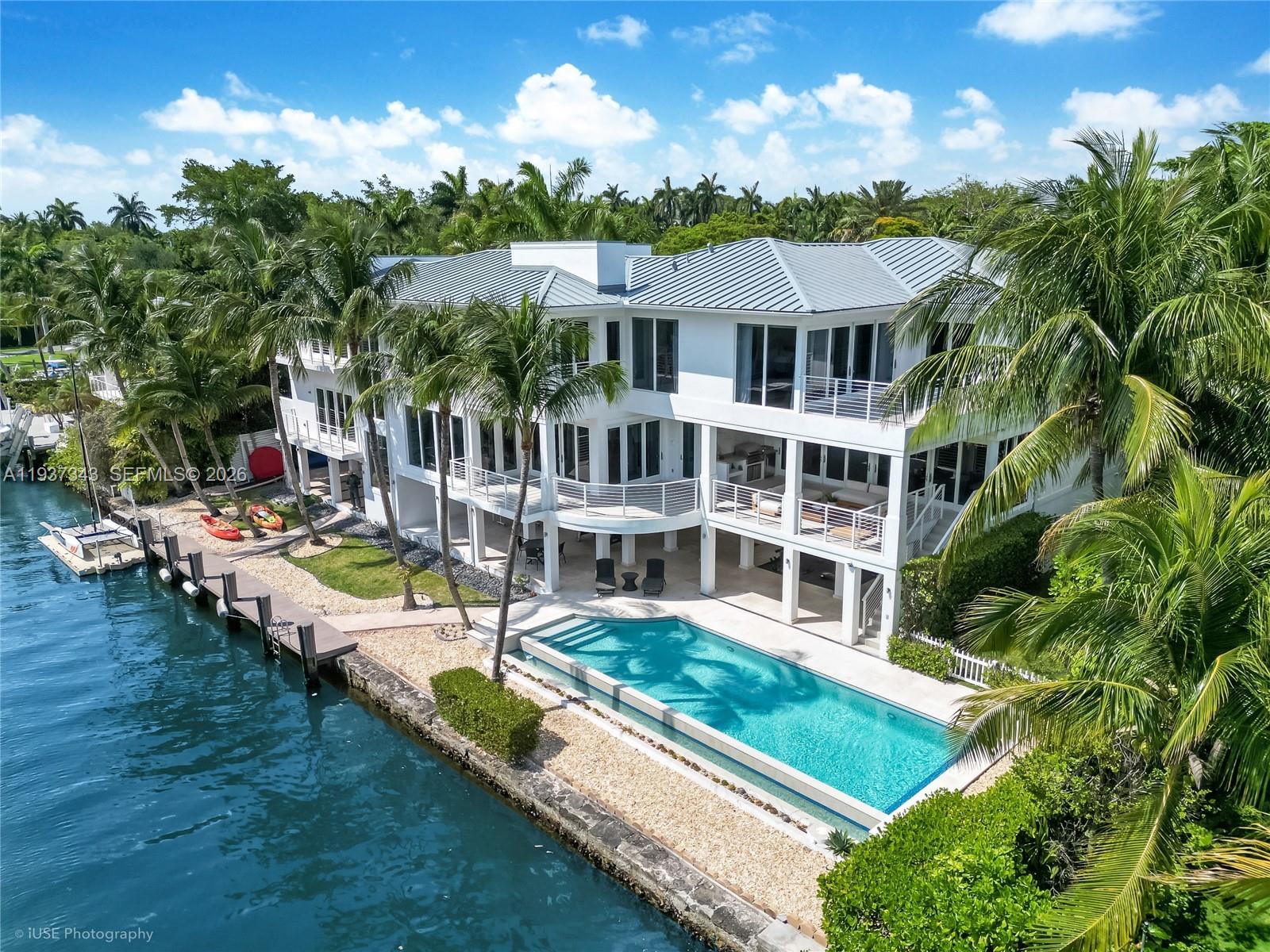 3835 Carole Ct, Miami FL 33133