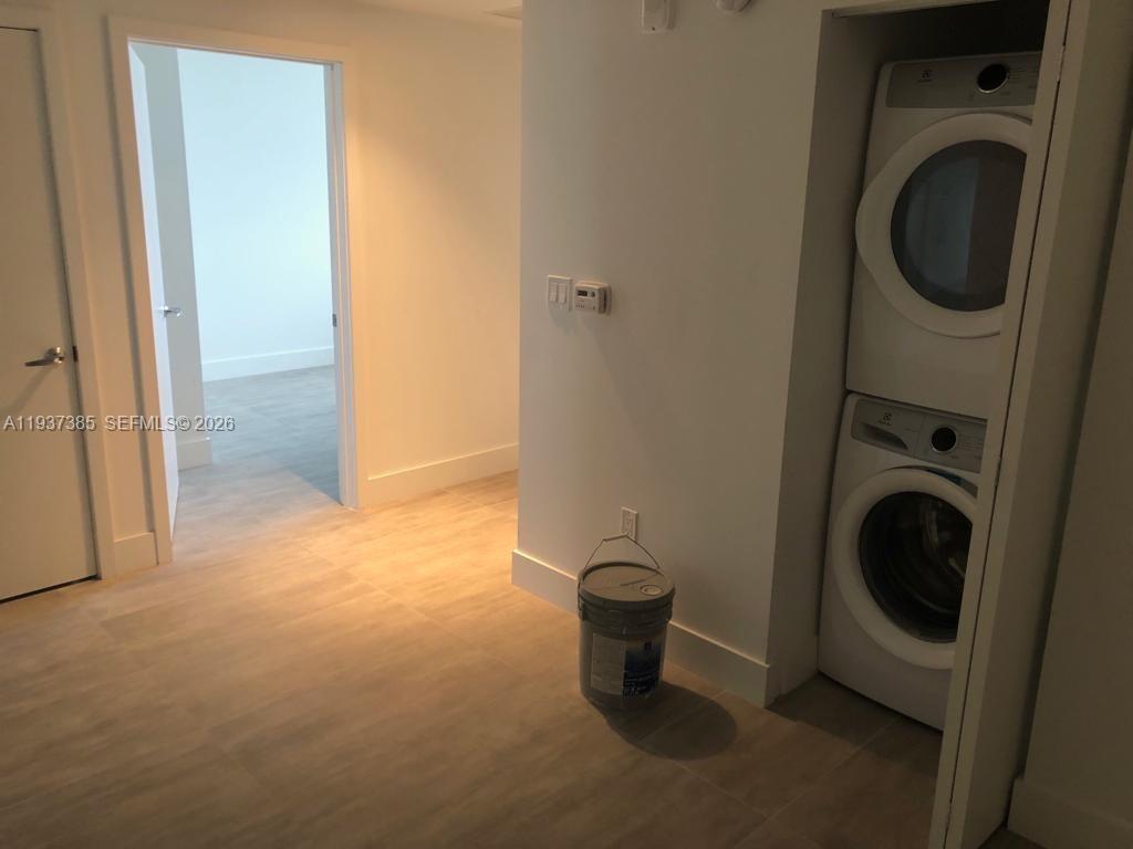 16385 BISCAYNE BLVD #1005, North Miami Beach FL 33160