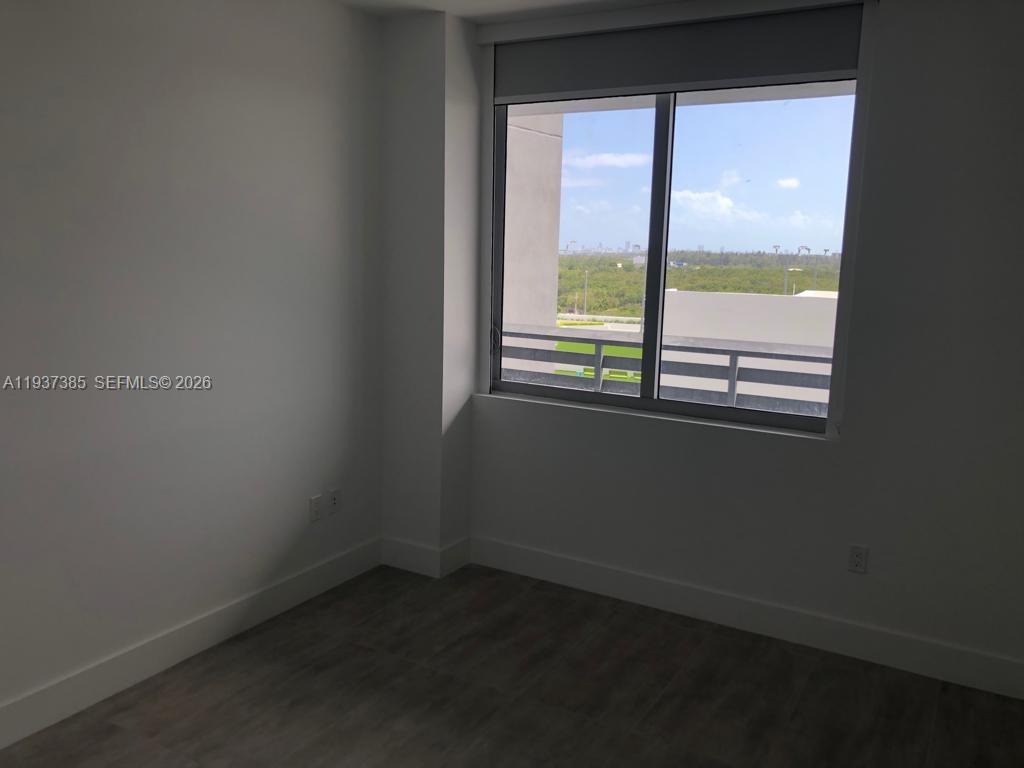 16385 BISCAYNE BLVD #1005, North Miami Beach FL 33160