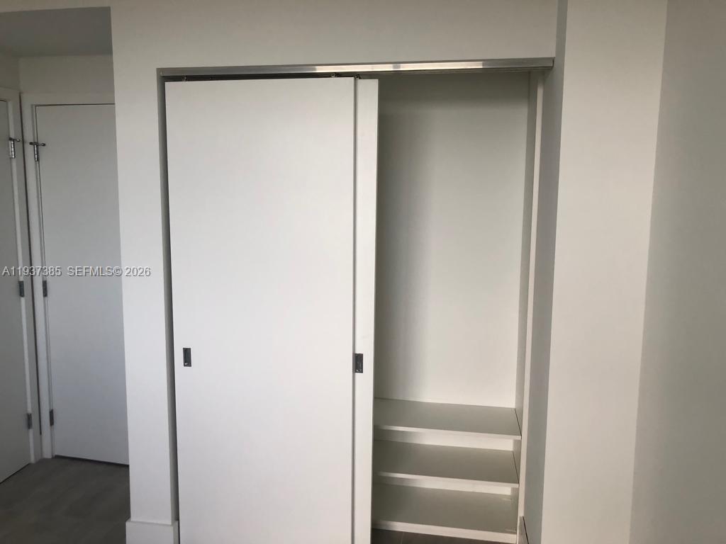 16385 BISCAYNE BLVD #1005, North Miami Beach FL 33160